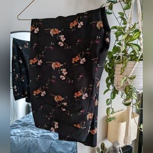 Cynthia Rowley floral cropped black dress pant